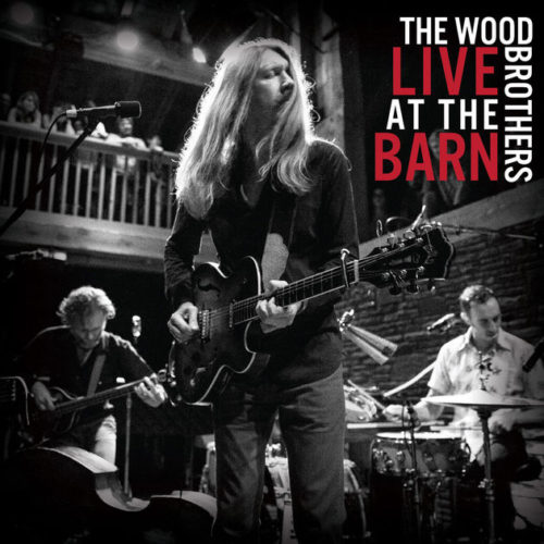 2017-wood-brothers-live-barn-pete-caigan